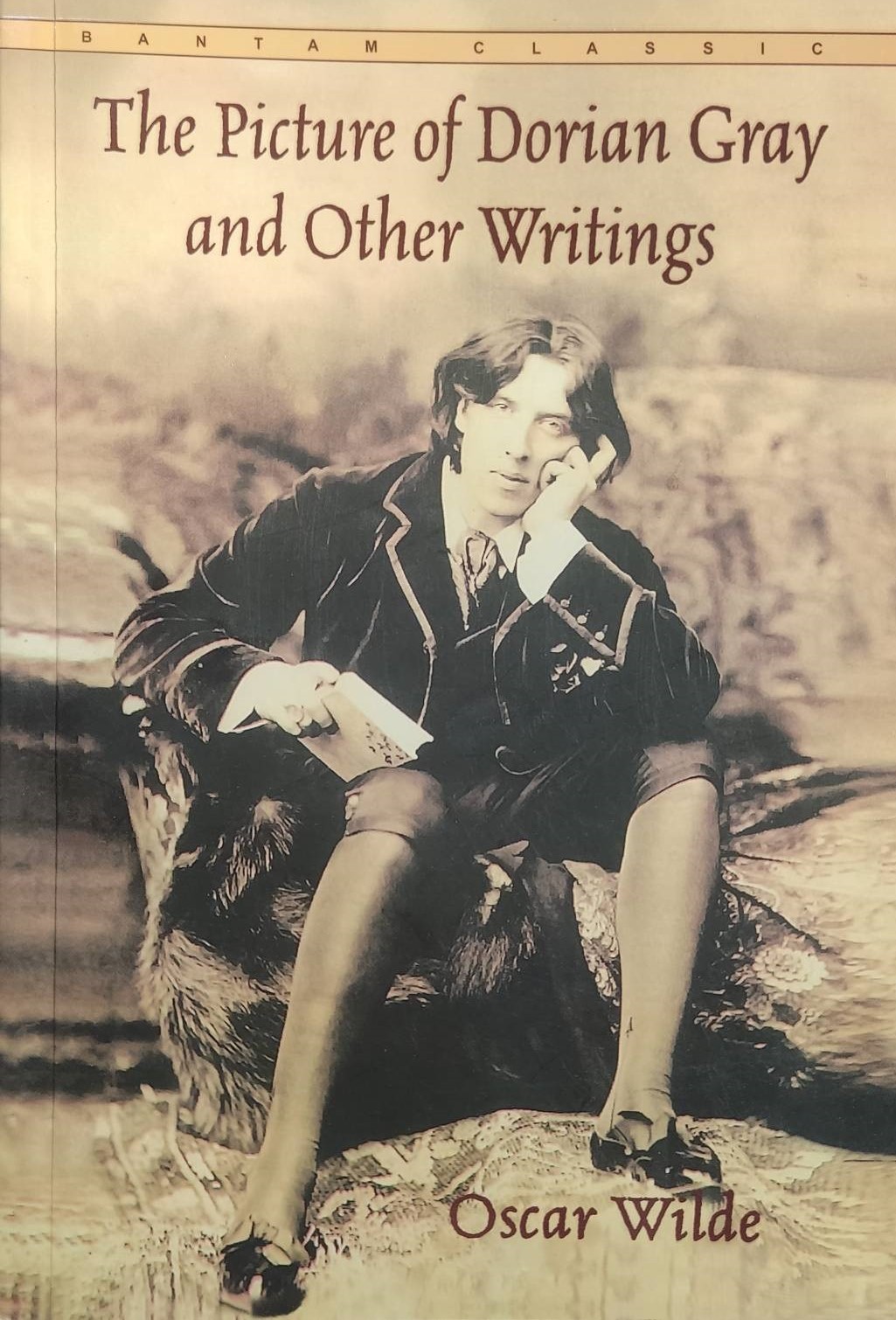  کتاب The Picture of Dorian Gray and Other Writings