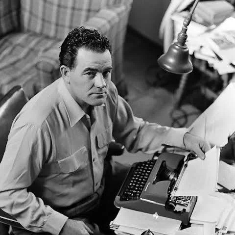 معرفي کتاب هاي لویی لمور